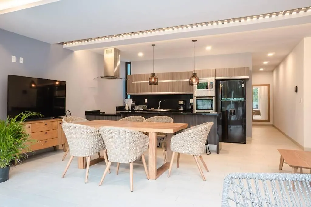 Great Condo In Heart Of Tulum W/ Chef & Transport